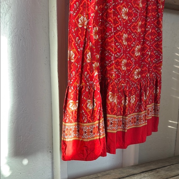 Red Sleeveless Spaghetti Strap Sundress - Picture 8 of 11